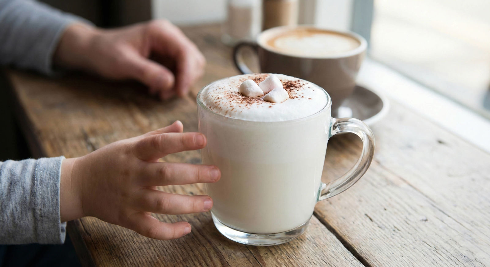 Co je to Babyccino? Když si děti chtějí hrát na dospělé kavárníky